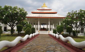 Amaravati Wellness Center