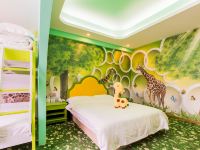 上海爱莎堡酒店式公寓 - 长颈鹿三床房