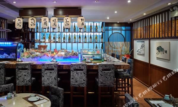 Grand Emperor Hotel