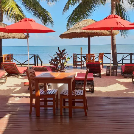 Ramada Suites by Wyndham Wailoaloa Beach Fiji