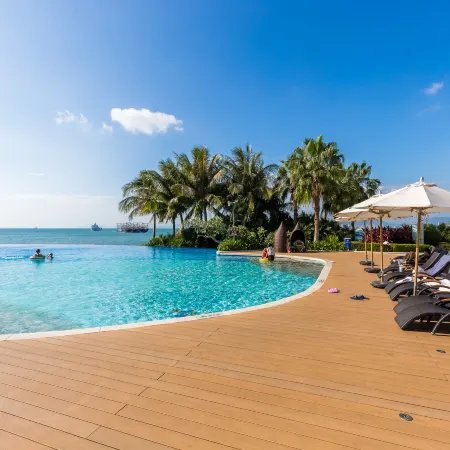 Sanya Bay Phoenix Island Dream Chasing Sea Hotel