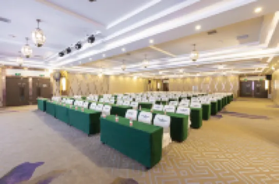 Mongolia International Hotel Hotels in Xilinhot