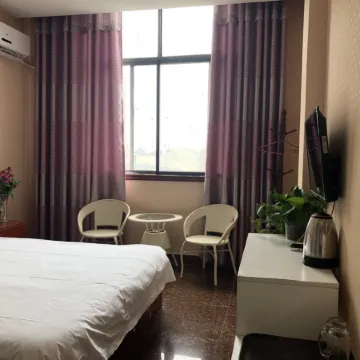 Guzhen Zihao Hotel