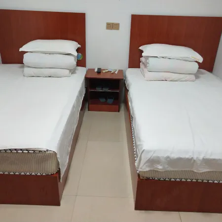 Sixian Shuaishuai Express Hotel