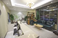 Holiday Inn Zhuoya (Qingdao North Railway Station Licun Pedestrian Street Subway Station Branch)