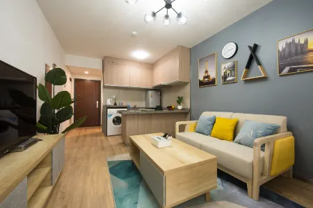 WESU Weisu Executive Apartment (Shenzhen Shenda Metro Store)