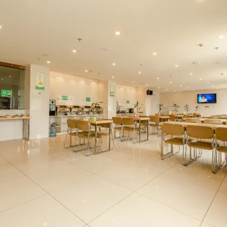 GreenTree Inn（Yingjia Avenue county hospital store）