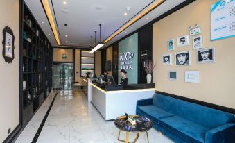 XANA HOTELLE (Zhengzhou Huayuan North Road Liuzhuang Subway Station Store)