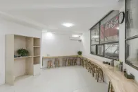 Yiren Business Hotel