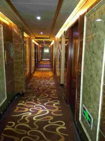 Xiangtan Eden Business Hotel