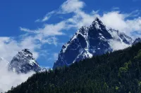 Namu Lake Resort - Mountain view