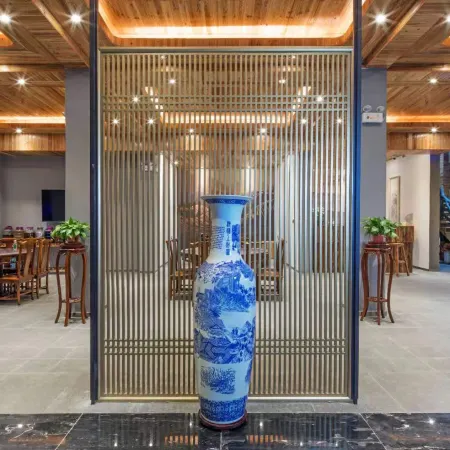 Mountain View guesthouse (Longji terrace view platform store) Отели в г. Луншэн