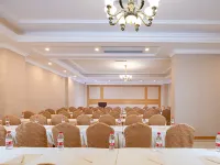 Vienna Hotel Emei Mountain high-speed railway station Maluqiao Street