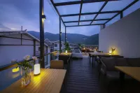 Zhangjiajie Bangke Youth Resort Hotel (Wulingyuan National Forest Park) - Breakfast