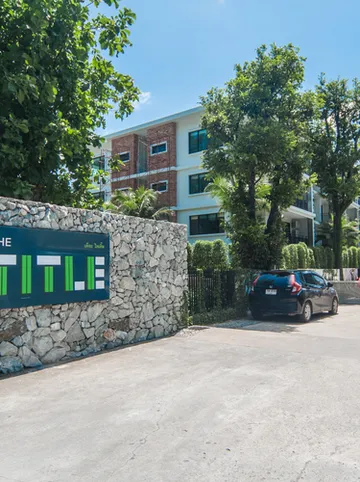 รูปภาพของเดอะไทเทิ้ล เคอาร์ บีช คอนโดเทล ราไวย์ ภูเก็ต