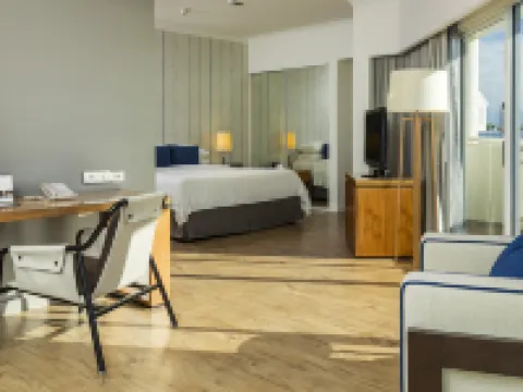 Shangri-La The Marina, Cairns Hotels in Cairns