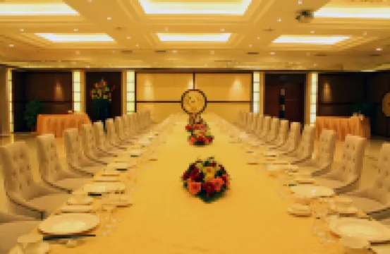 Kaiyuan Hot Spring Resort