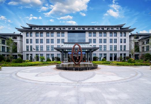 Wuqiao Grand Canal Yun-zen Hotel(吴桥大运河迎宾馆), Wuqiao County - Harga ...