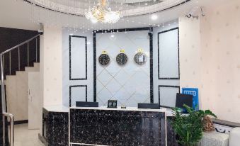 Wuchang Yijia Business Hotel