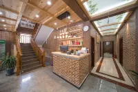 Jinqiu Huashang Guesthouse （Mutianyu Great Wall）