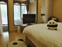 峨眉山秀湖半岛熊猫主题度假酒店 - 双床房