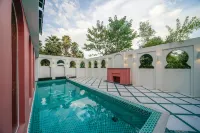 Jiangpan Bieyuan (Guilin Liangjiang Sihu Lijiang Branch) - Private Pools
