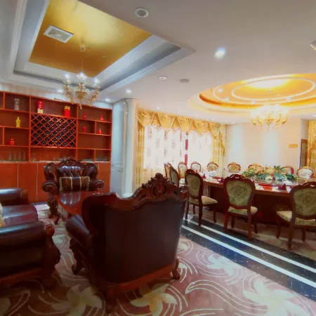 TOWO Shangpin Hotel (Shanghai Passenger Transport Center Station)