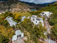 Refuge in rural areas wild luxury resort beauty stay Hôtels à : Xiangcheng