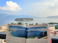 Fuxian Lake Yunshangxuan Lake View Hotel