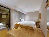 海友酒店(上海外滩北京东路店) - 高级大床房