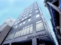 HOTEL LiVEMAX Yokohama Motomachi Ekimae Hotels near JR Bentembashi Station