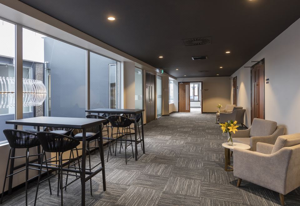 오크스 웰링턴 호텔