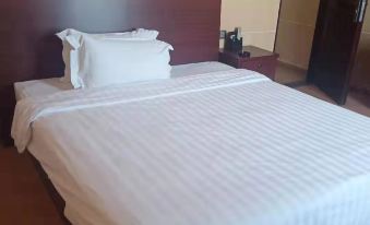 Lianjiang Dingli Holiday Hotel