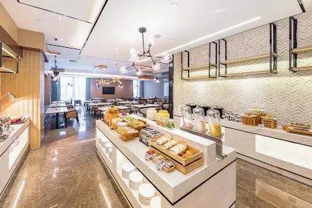 Atour Hotel (JinYu Road, JiNing High-Tech Zone)