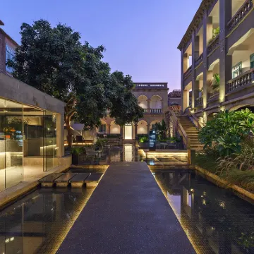 聆感·末凡19世紀德式古堡飯店（鼓浪嶼龍頭路小吃街店） 日光山附近的飯店