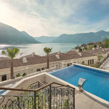 Huma Kotor Bay Hotel and Villas Отели в г. Котор