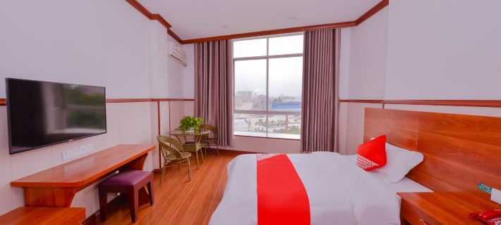 Jinrui Hotel Hotels in Rong County