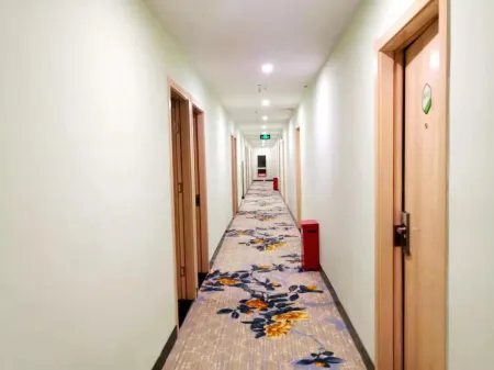 99inn Selected (Beijing Huilongguan East Street Metro Station) Отели рядом с достопримечательностью «Zhenggezhuang Wenyuhe Park»