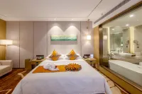 Ronghu Hotel Hotels in Yueyang County