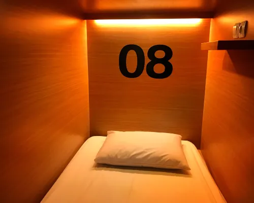 Tokyo Cubo Hotels in Cicendo