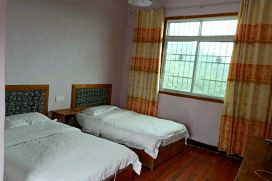 中国,湖南,张家界,张家界市武陵源区306省道武陵山脉中(天子山街道