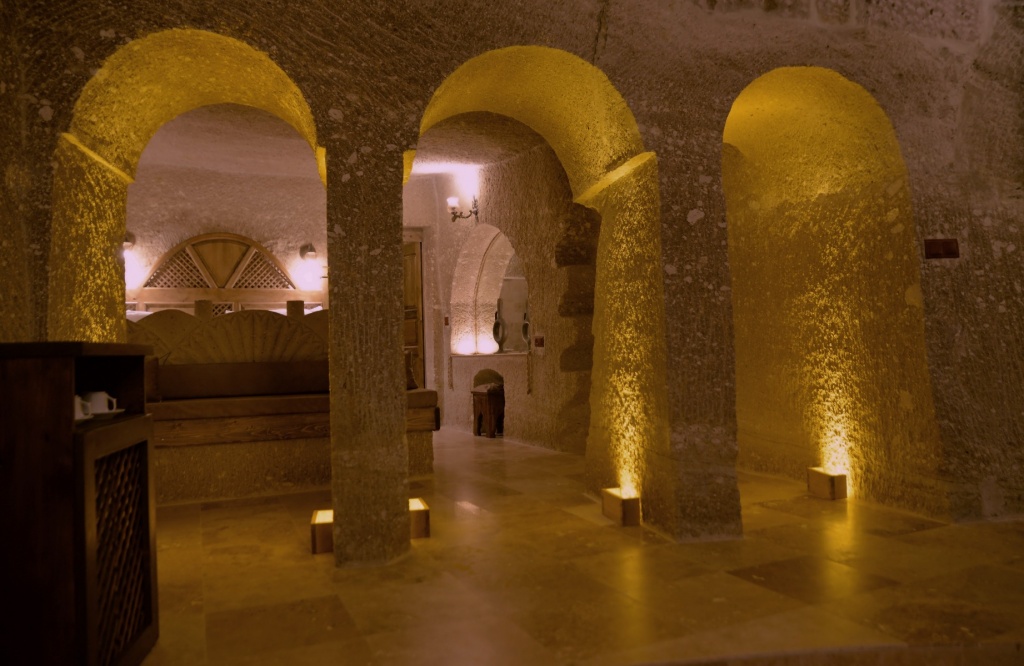 Grand Cave Suites