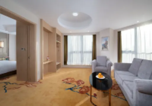 Vienna International Hotel (Xiangshan Bus East Station Store)