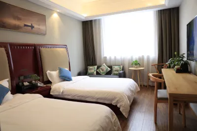 Zhujia Hotel (Cangnan Qianku) Hotels near Yanting Golden Beach