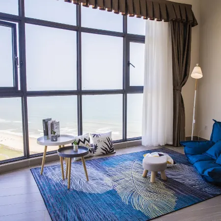 No.1 Bay Holiday Apartment (Hailing Island Nanhaiwan Garden Shili Yintan Branch)