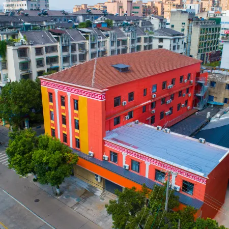 Junyi Hotel (Shaoxing Shangyu Pedestrian Street)