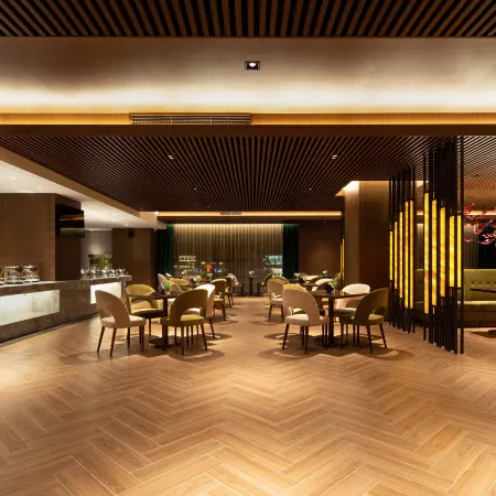 Eastern Holiday Hotel