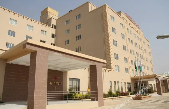 布里斯託爾宮酒店