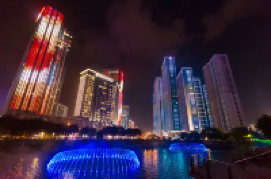 Oak Hotel (Taiyuan Mixc Jinyang Lake Convention and Exhibition Center)