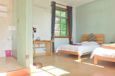 Qiong Zhongshihan Homestay Отели в г. Цюнчжон